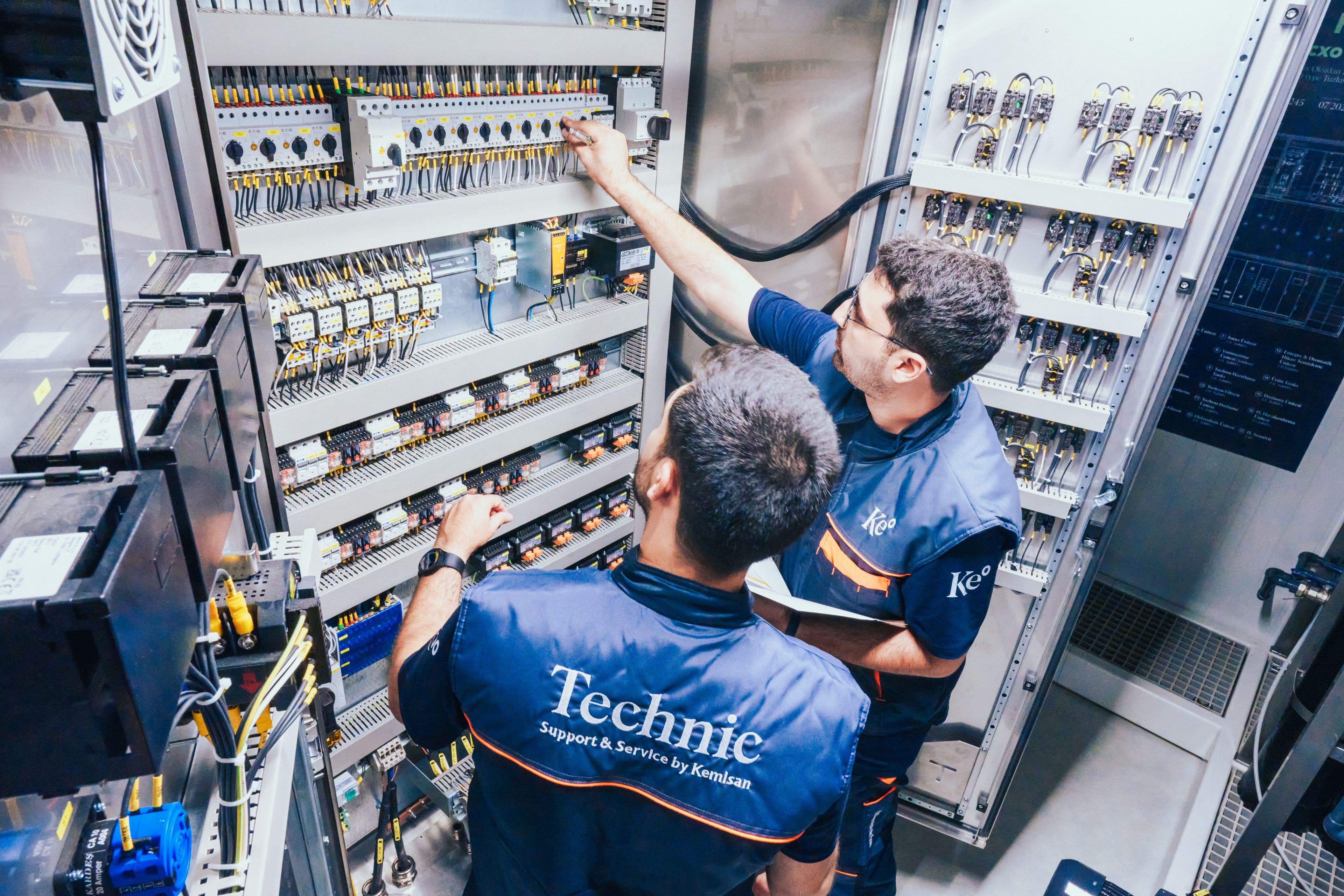 HypoX CX Series industrial electrical control panel commissioning