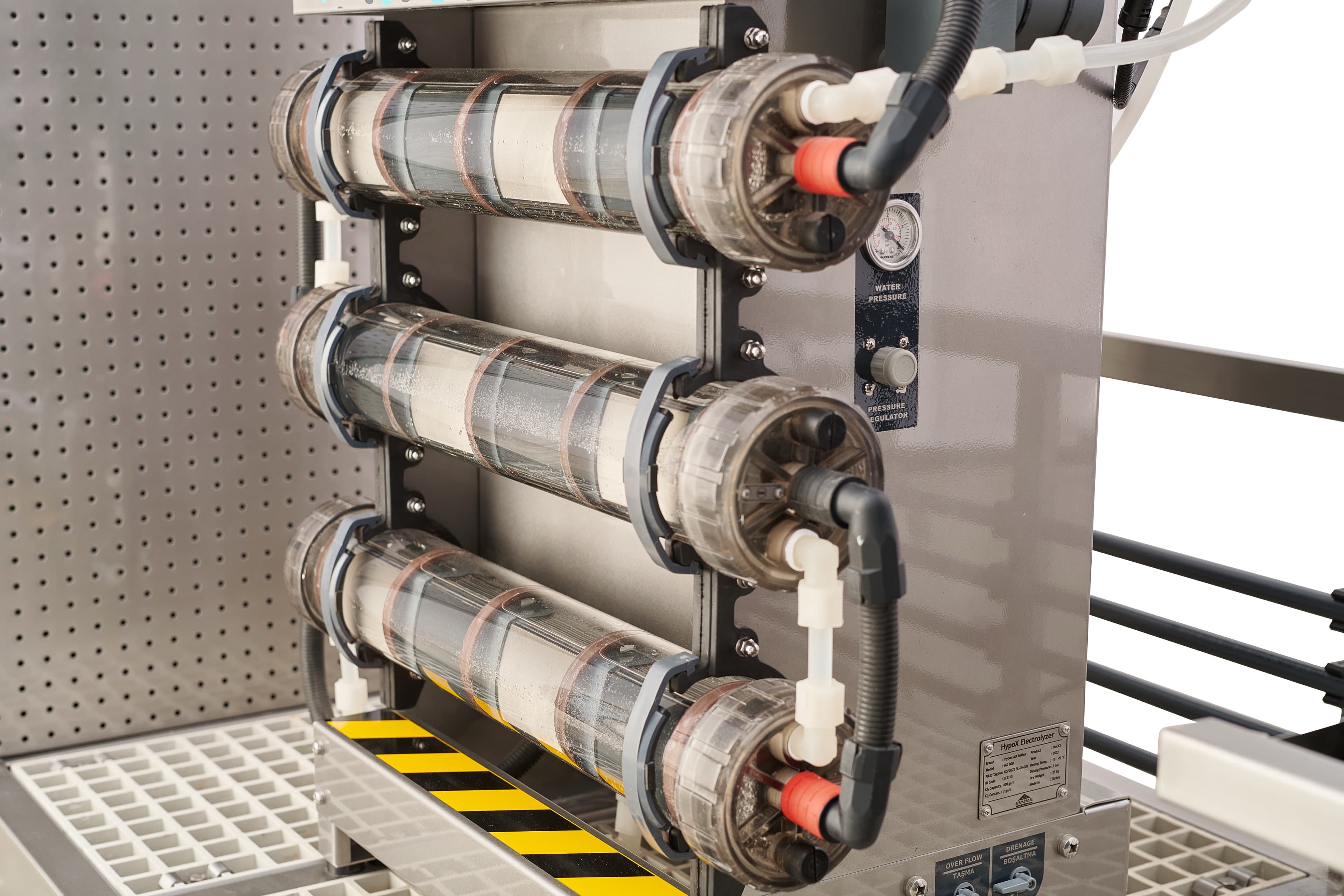 Close-up of Kemisan MX electrolyzer cells in operation