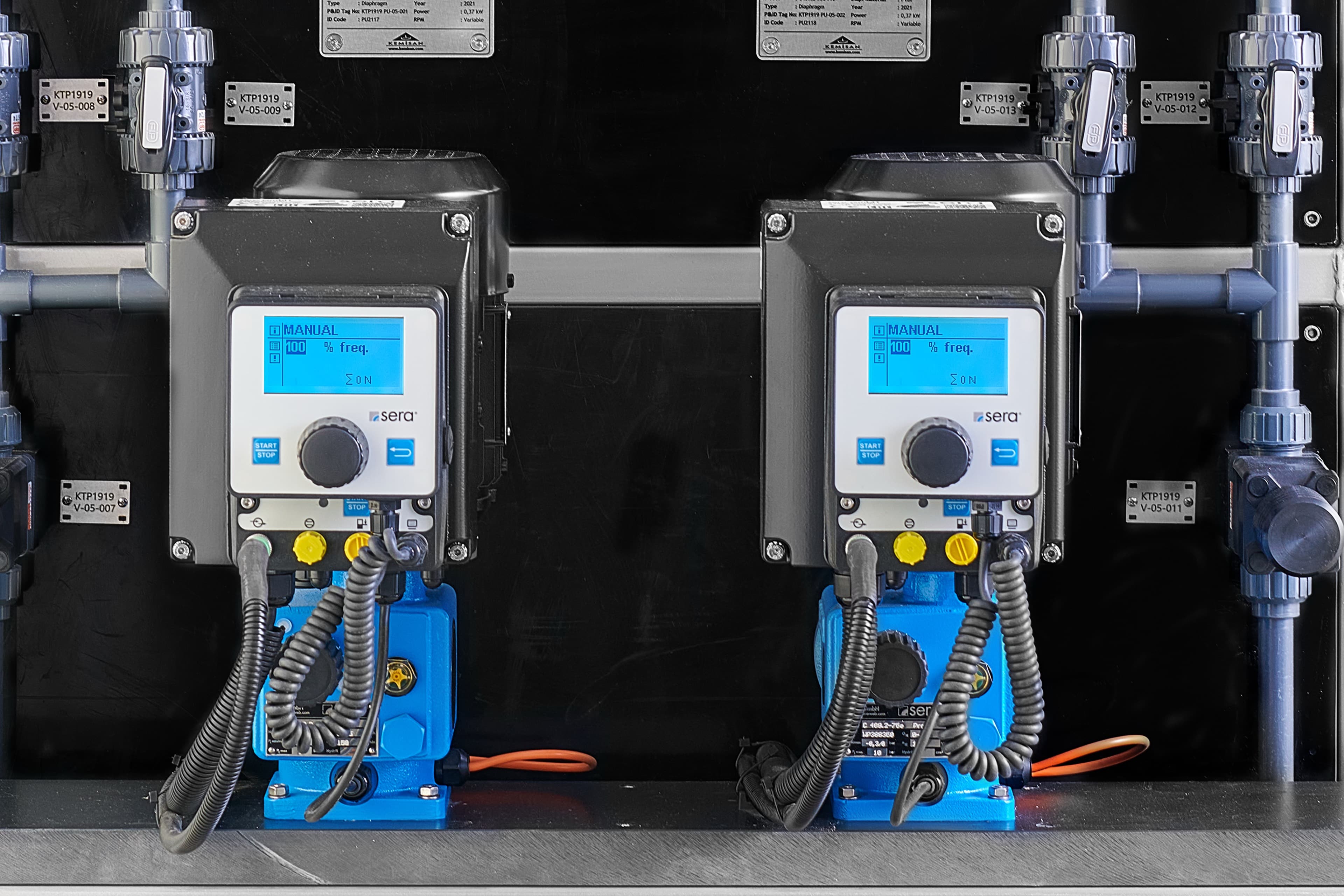 Two sera dosing pumps mounted on a Kemisan HypoX MX skid for hypochlorite dosing automation